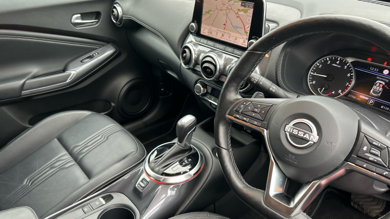 Nissan Juke 1.0 DiG-T 114 Tekna 5dr DCT Petrol Hatchback